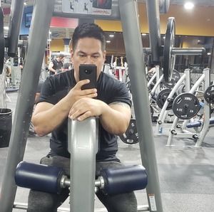 Meet your Posher, Leo